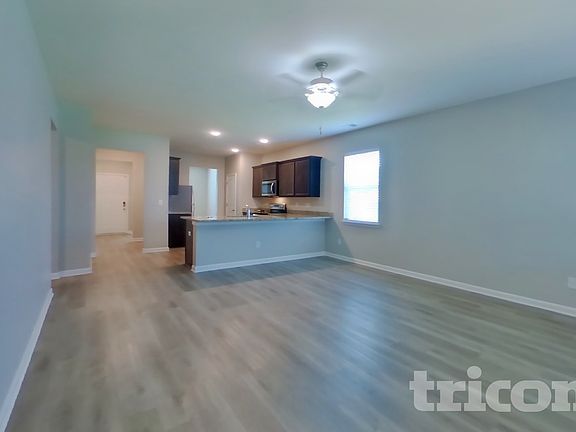 3rd image of 2818 Buzz St