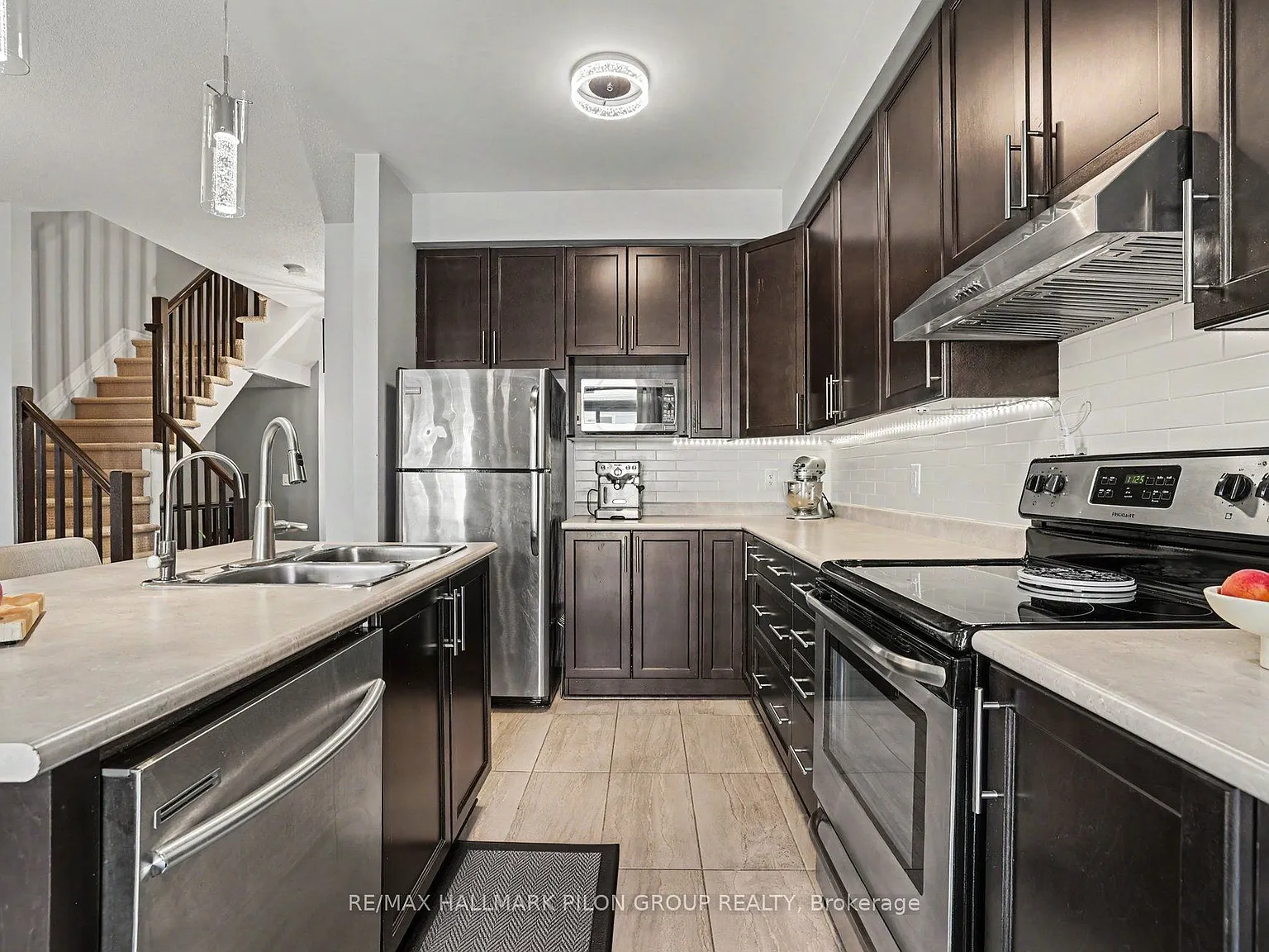 3 bed, $2,800 — Photo 4