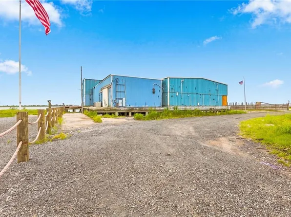 8251 Redfish St, Chauvin, LA 70344