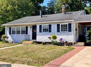 56 W Stephen Dr, Newark, DE 19713