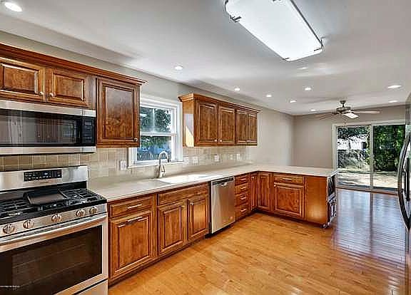 2nd image of 152 Twilight Ct