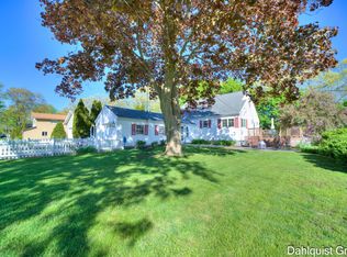 2125 Oak Ave, Muskegon, MI 49445