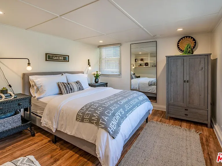 1214 Shoreline Dr — Photo 17