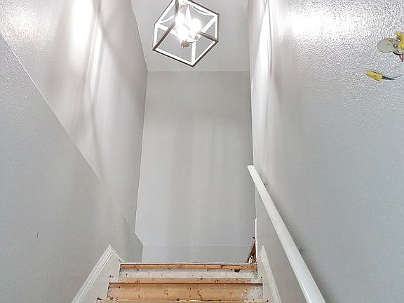 4th image of 6336 Penjamo St