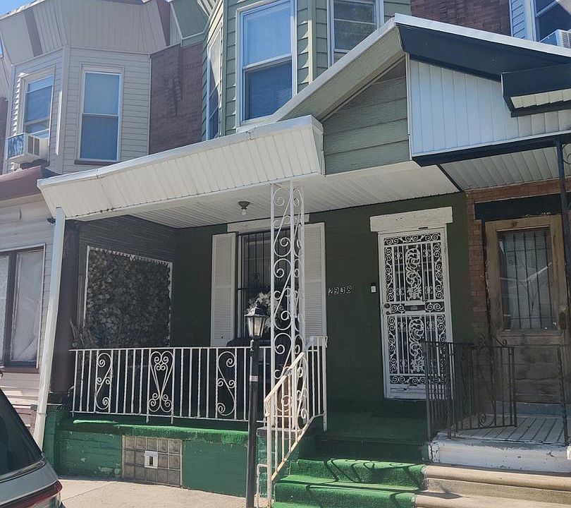 1st image of 2938 W Wishart St