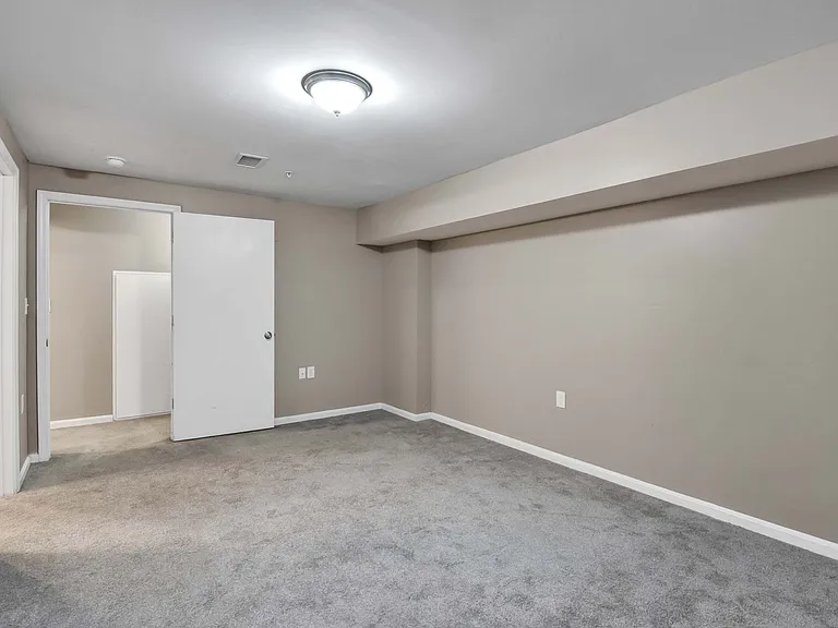 Columbus Lofts — Photo 10