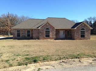 108 Ace Cir, Comanche, TX 76442