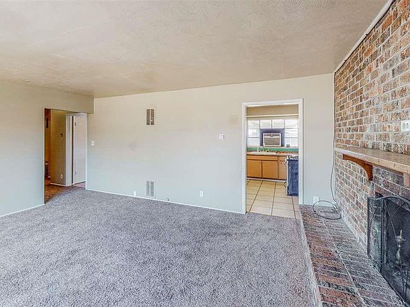 2nd image of 917 W Lead Ave