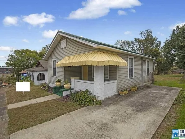 209 61st St, Fairfield, AL 35064