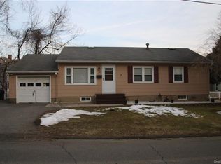 10 Apple St, Sloatsburg, NY 10974