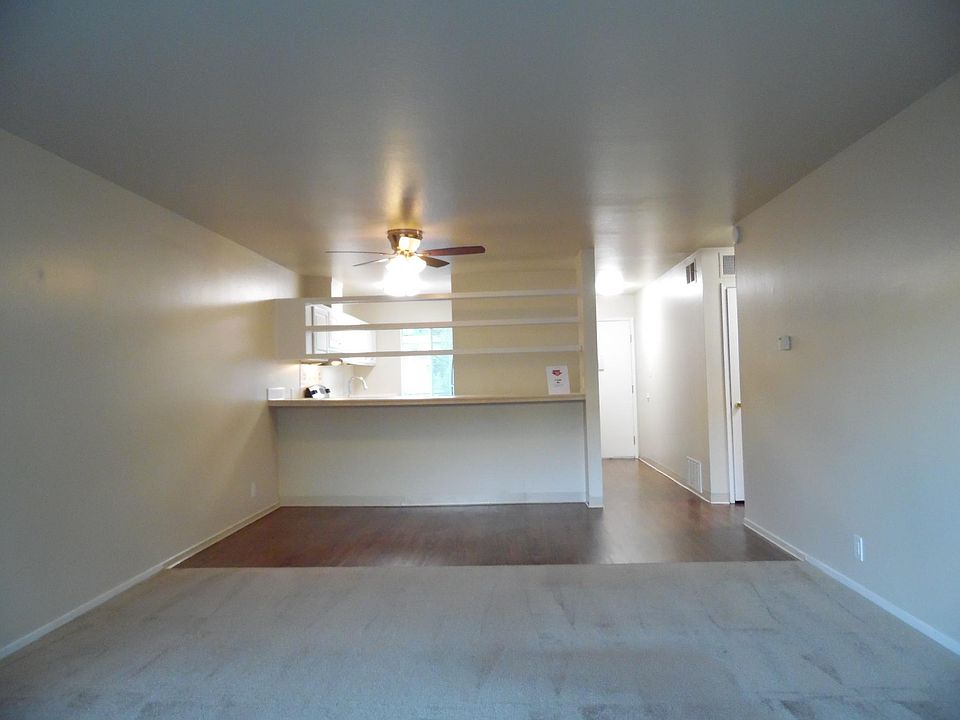Unit #215 Dining Area and Open floor plan