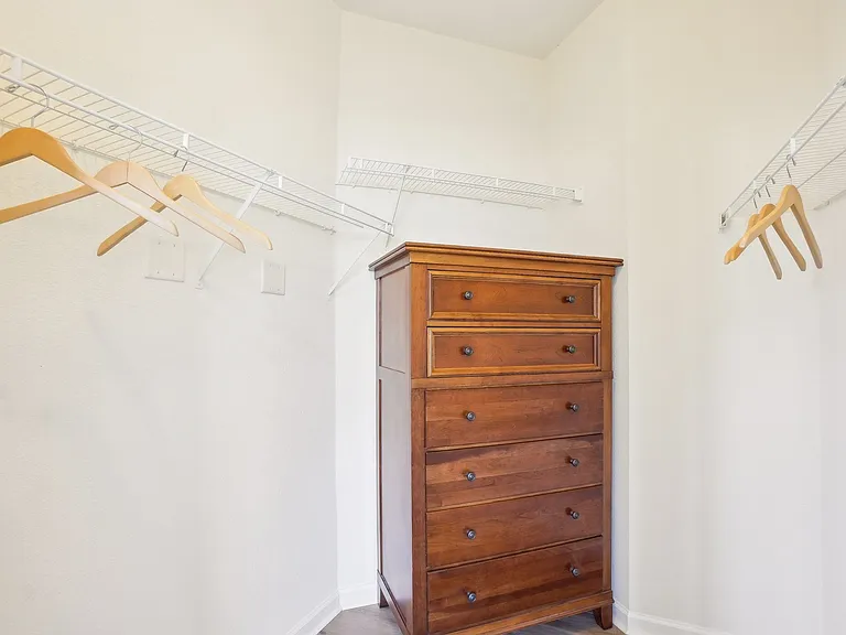 Greystone at Widewaters — Photo 15