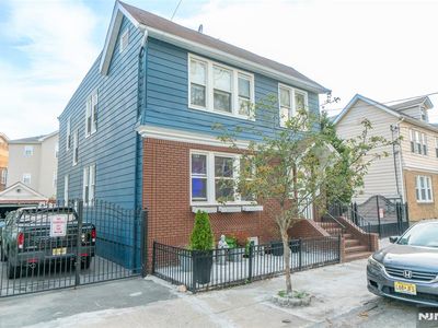201-203 Warwick St, Newark, NJ, 07105