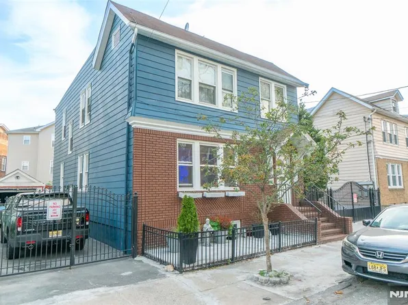 201-203 Warwick St, Newark, NJ 07105