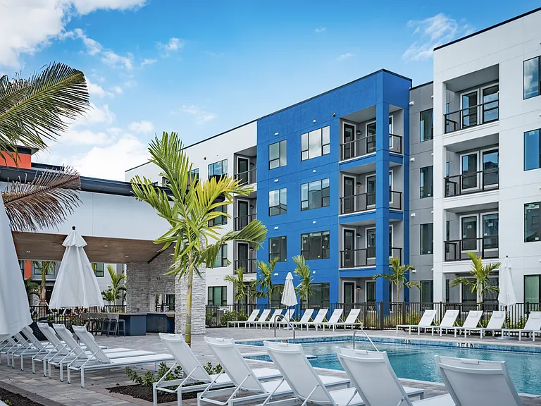 The Centro Apartments — Photo 11
