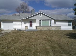 611 Manhattan Rd, Joliet, IL 60433