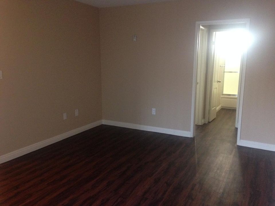 1st image of 9348 Somerset Blvd APT 4