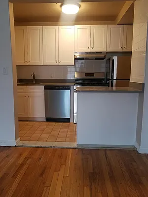 Rented by Bahar Management | media 12