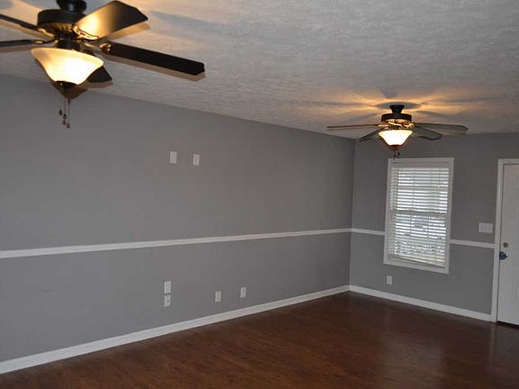 3rd image of 535 Fox Trot Dr