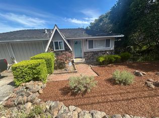 2425 Coronet Blvd, Belmont, CA 94002