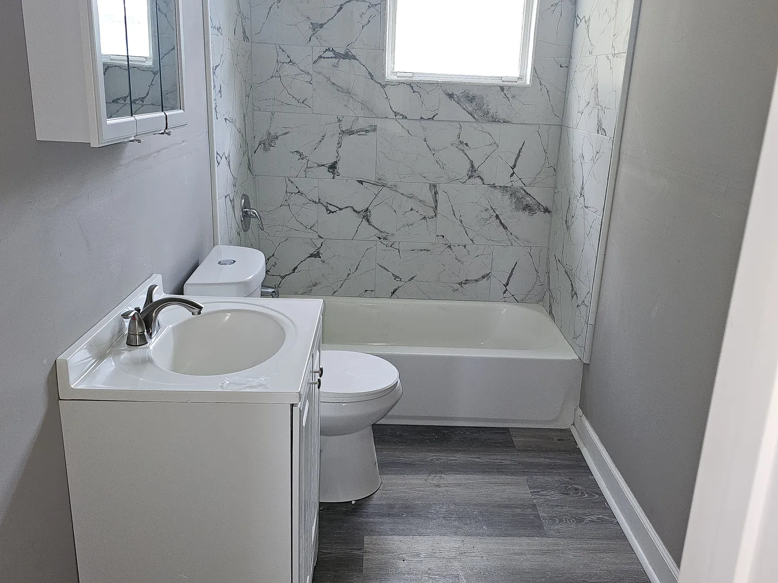 3 bed, 850 sqft, $1,180 — Photo 2