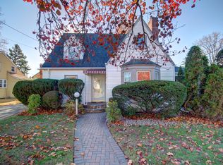 114 Crowell St, Hempstead, NY 11550