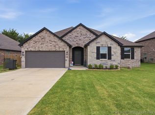 4207 W 4th St, Skiatook, OK 74070