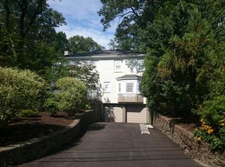 96 Arlington Rd, Brookline, MA 02467