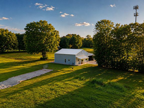 4th image of 3017 Abigail Ln