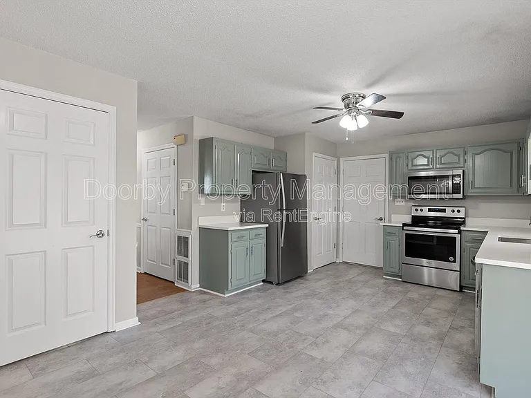 7701 Diamondhead Dr — Photo 8