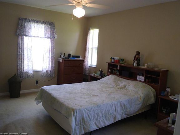 5th image of 1714 Hawthorne Dr