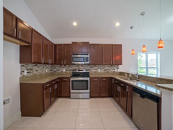 2nd image of 4931 Rockvale Dr