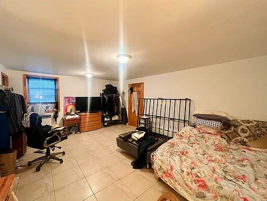 Rented by Native Real Estate LLC | media 9