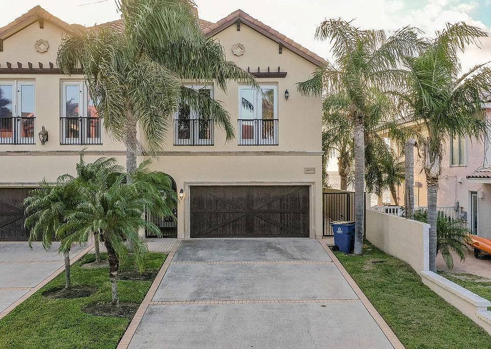 1st image of 5609 S Laguna Cir #B