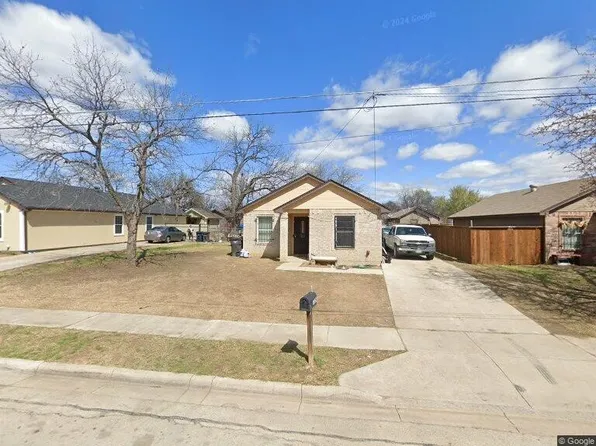 5305 Anderson St, Fort Worth, TX 76105