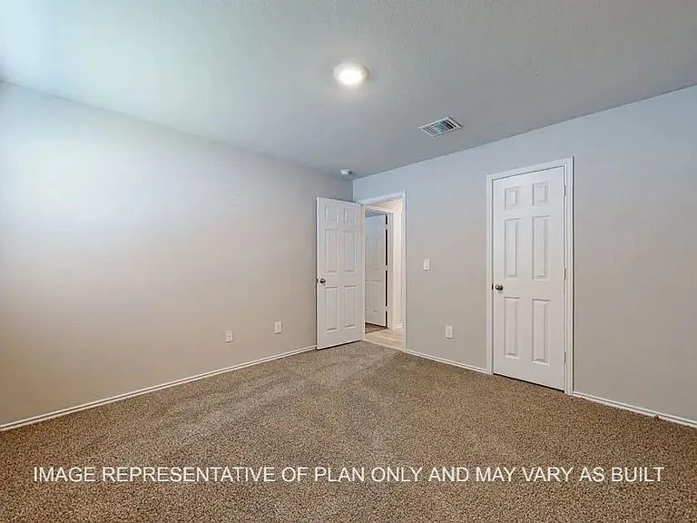 1160 Oxford Ln — Photo 18