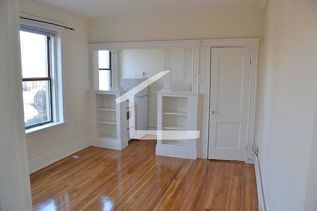 2nd image of 50 Charlesgate E APT 0184