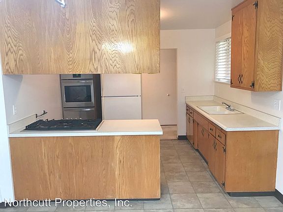 2nd image of 3769 Belford St