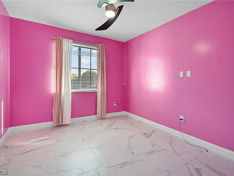 24 Crestwood Cir S — Photo 23