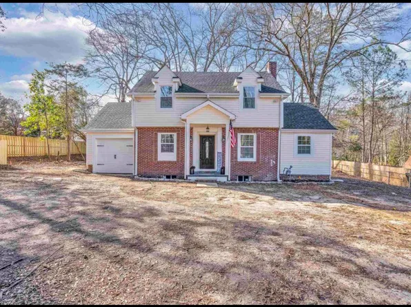 2580 Club Dr, Spartanburg, SC 29302