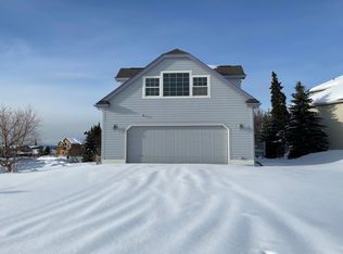 16052 Sunset Bend Cir, Anchorage, AK 99516