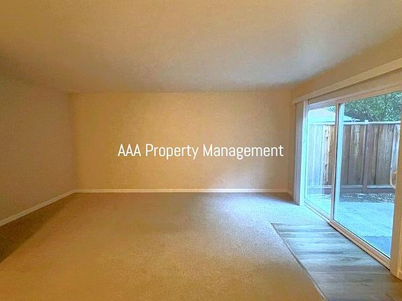 4th image of 77 Donegal Way APT 2