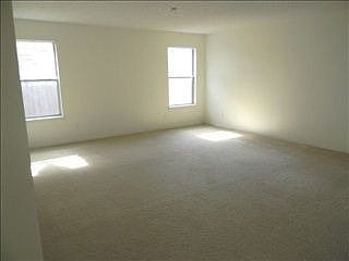 3rd image of 1113 Sun Valley St