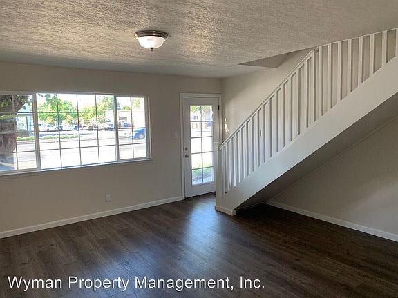 3rd image of 820 Lincoln Ave