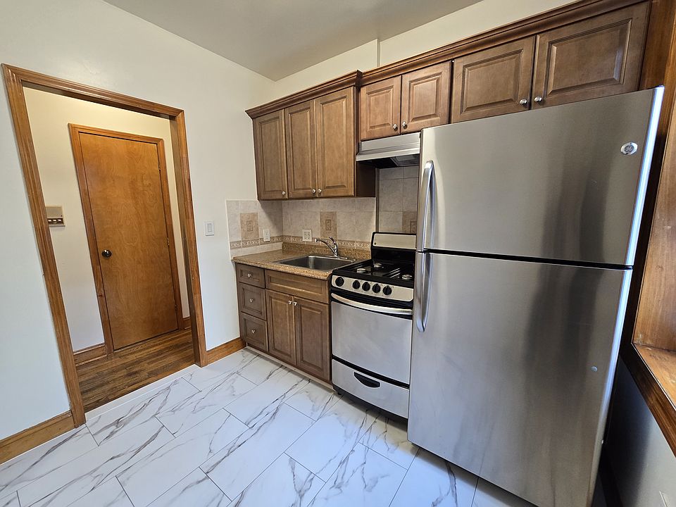1st image of 33-14 34th Ave #4