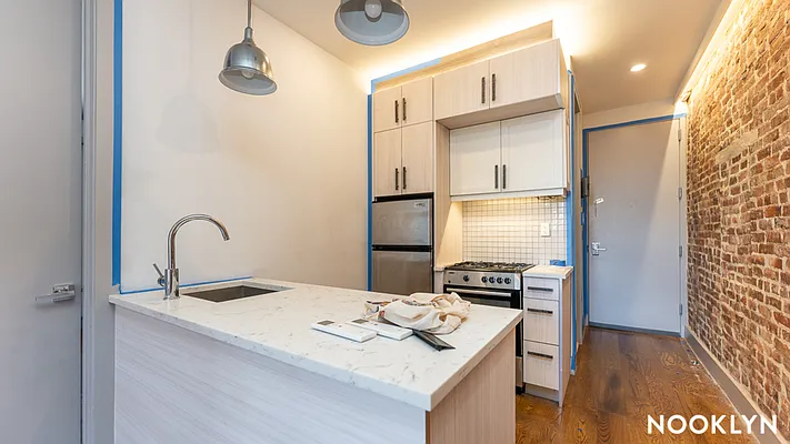 Rented by Nooklyn NYC LLC | media 16