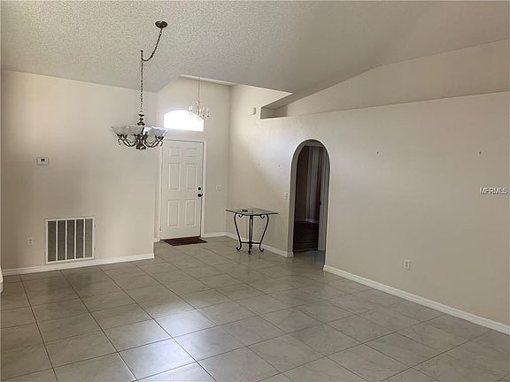2nd image of 2920 Ariel Ave