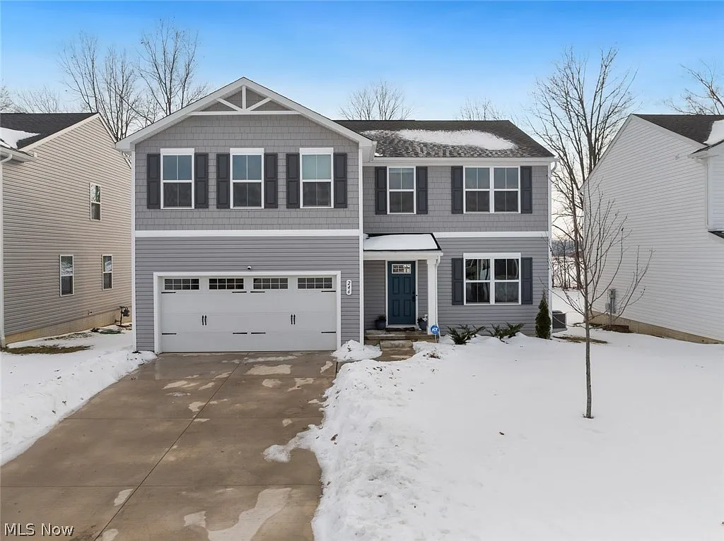 246 River Run Dr photo 1