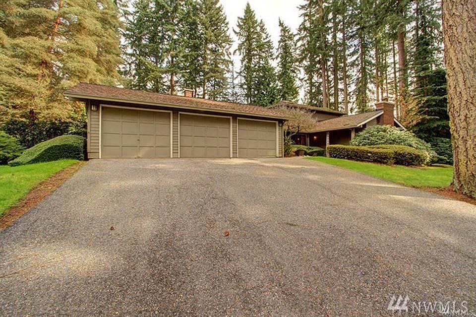 1st image of 3904 142nd Pl NE