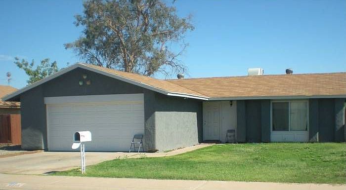 1st image of 5613 W Townley Ave